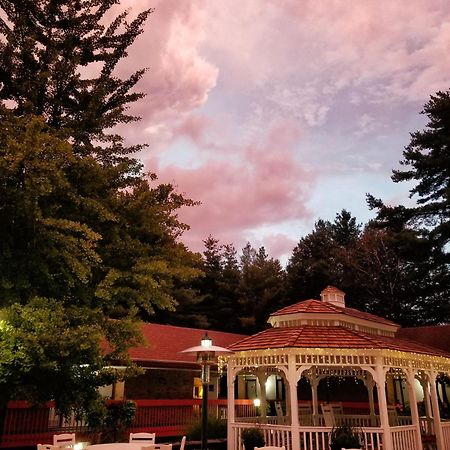 The Inn At Crumpin-Fox Bernardston Esterno foto