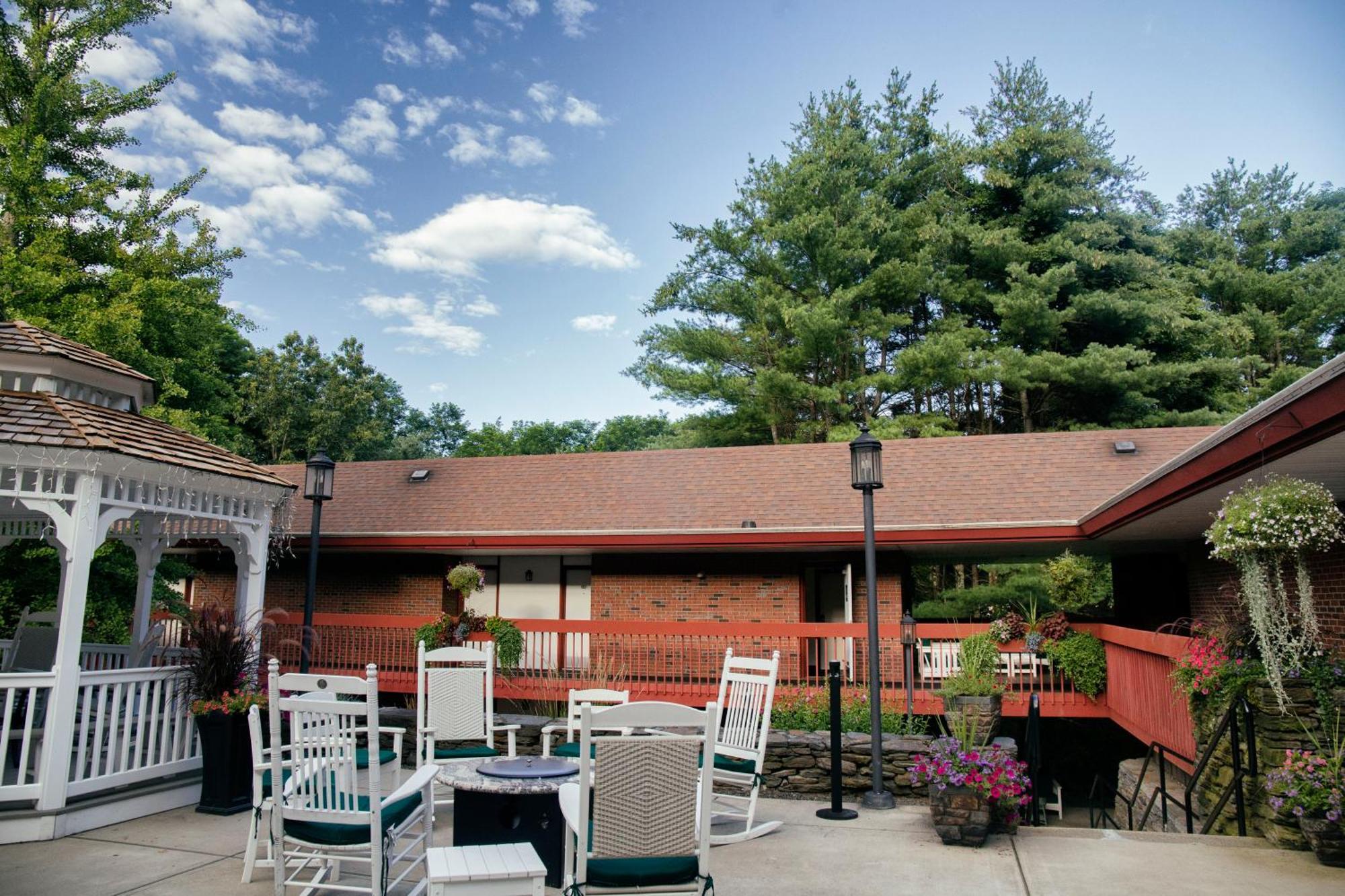 The Inn At Crumpin-Fox Bernardston Esterno foto